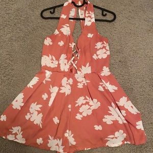 Very pretty, flattering romper